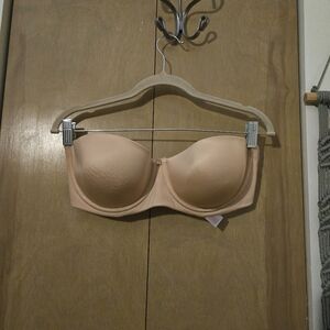Savage x Fenty strapless bra